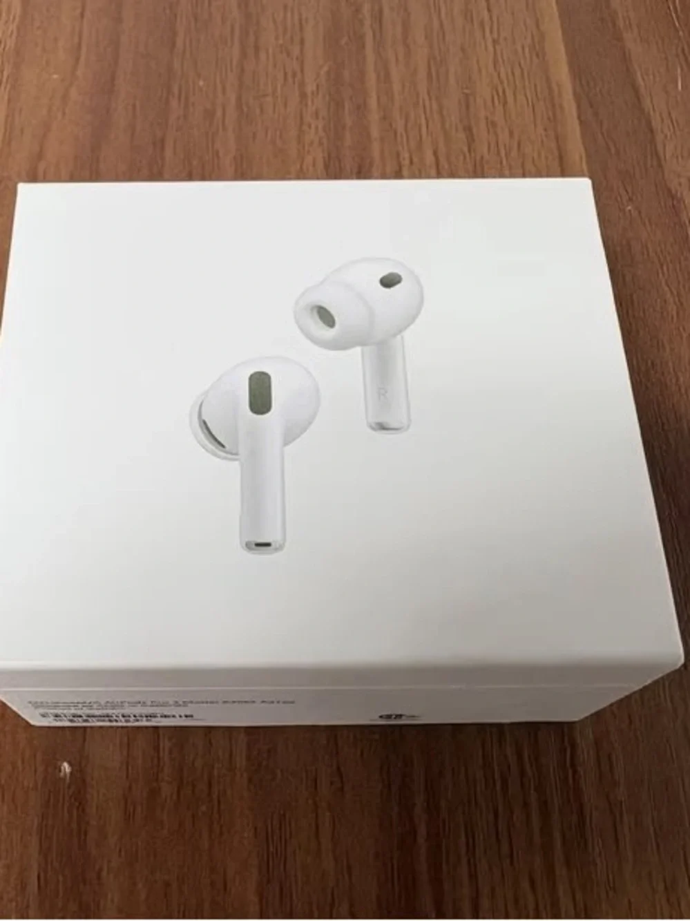 Apple AirPods Pro 3 Earbuds in White — Wireless Noise Control